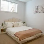 2024 Luxury Suite - 10Min To Downtown & Airport